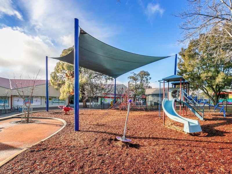 10 Worrall Street, Holt ACT 2615