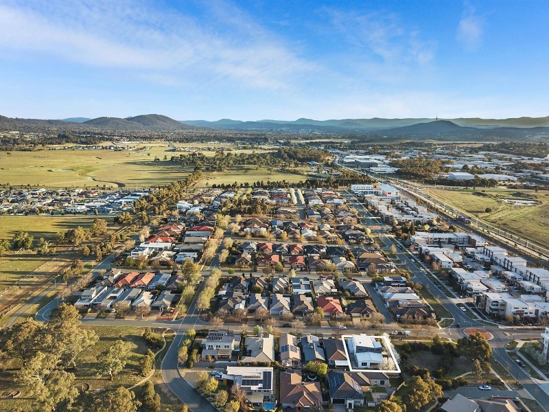 17 Bungle Bungle Crescent, Harrison ACT 2914