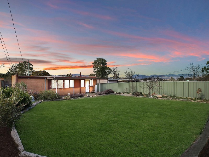 90 Livingston Avenue, Kambah ACT 2902