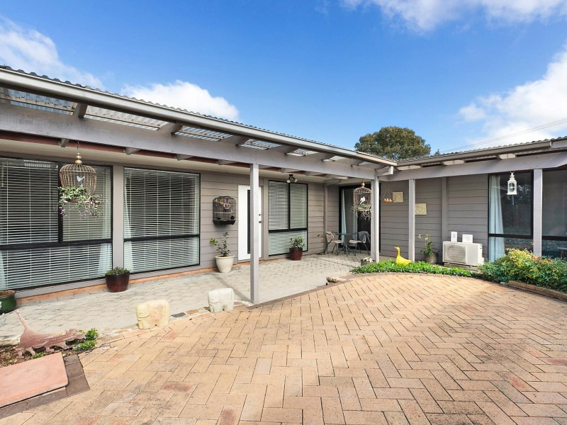 90 Livingston Avenue, Kambah ACT 2902