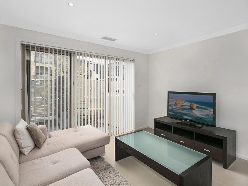 1/3 Deasey Close, Casey ACT 2913