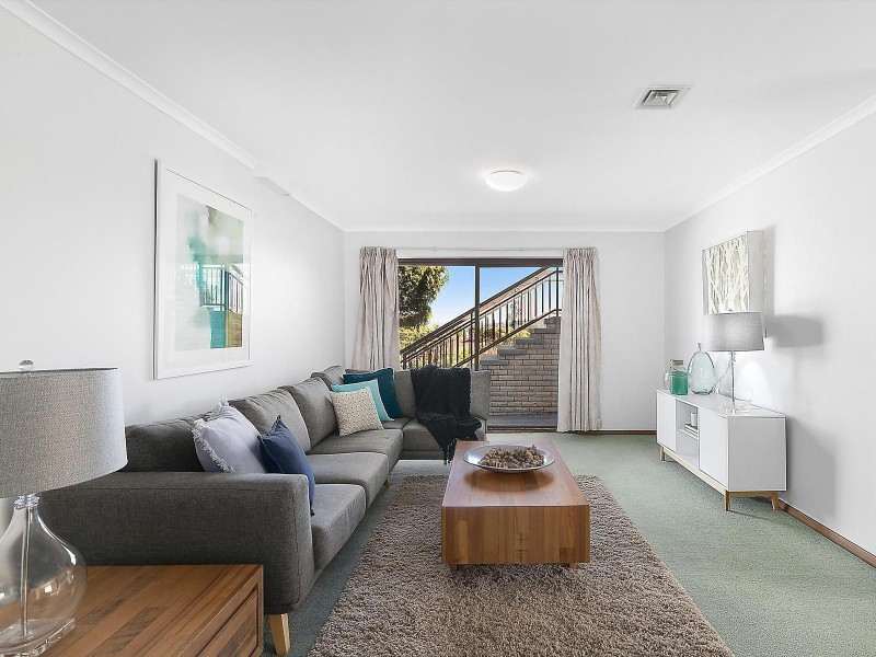 17 Sculptor Street, Giralang ACT 2617