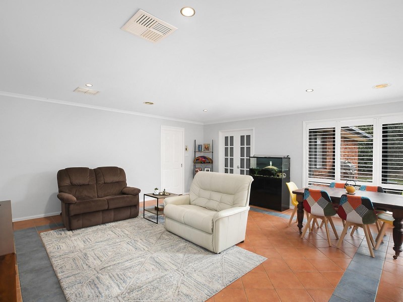27 Delma View, Gungahlin ACT 2912
