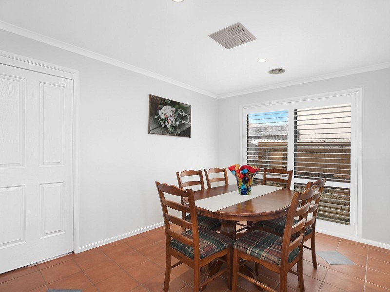 27 Delma View, Gungahlin ACT 2912