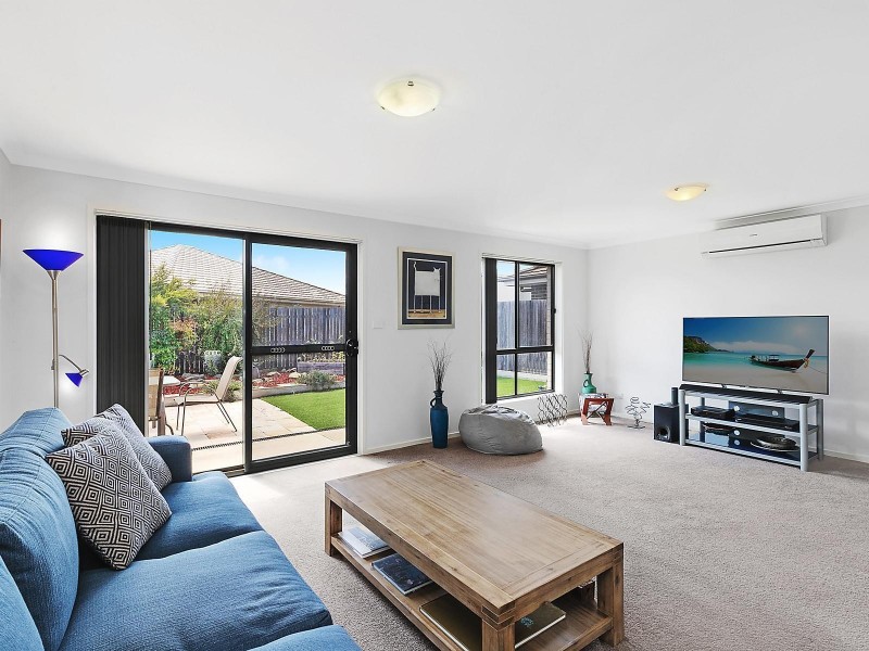 20 Rag Holmes Street, Macgregor ACT 2615