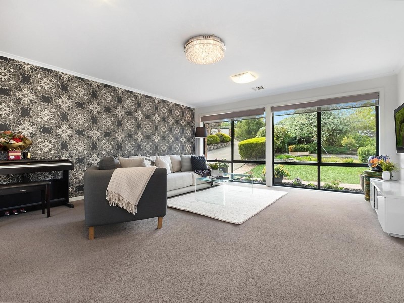 12 Dennys Place, Macarthur ACT 2904