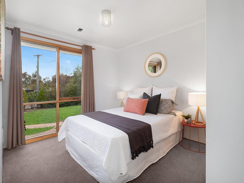 12 Dennys Place, Macarthur ACT 2904