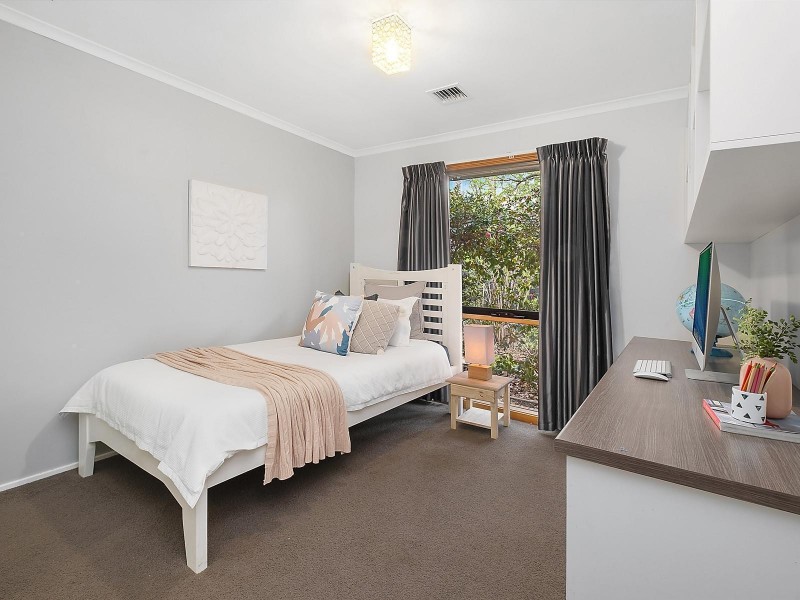 12 Dennys Place, Macarthur ACT 2904