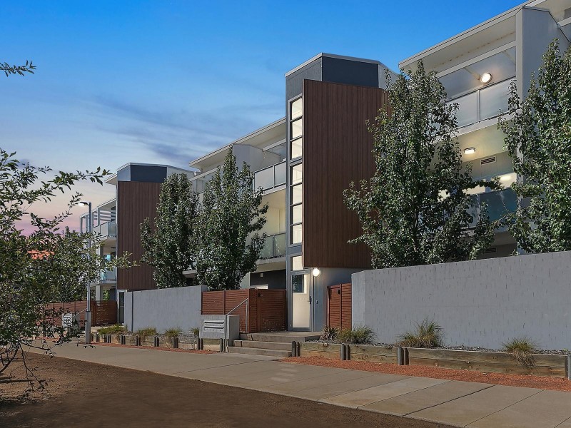 18/41 Clare Burton Crescent, Franklin ACT 2913