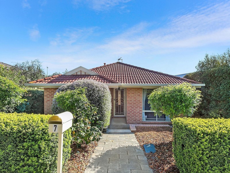 7 Bendora Crescent, Palmerston ACT 2913
