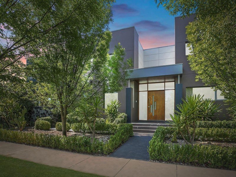 20 Helen Leonard Crescent, Forde ACT 2914