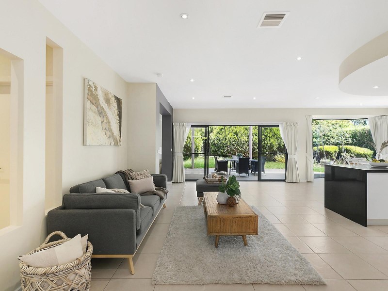 6 Frances Burke Street, Gungahlin ACT 2912