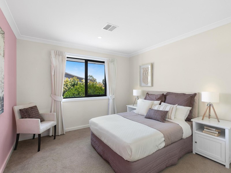 6 Frances Burke Street, Gungahlin ACT 2912