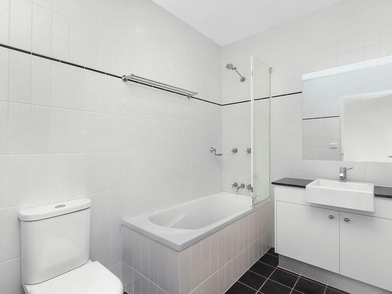 71/10 Hinder Street, Gungahlin ACT 2912