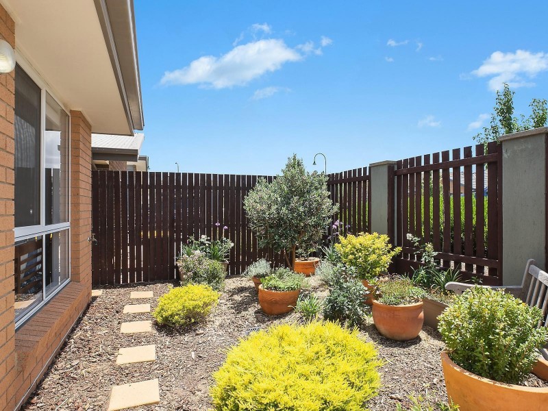 25 Daramoolen Street, Ngunnawal ACT 2913