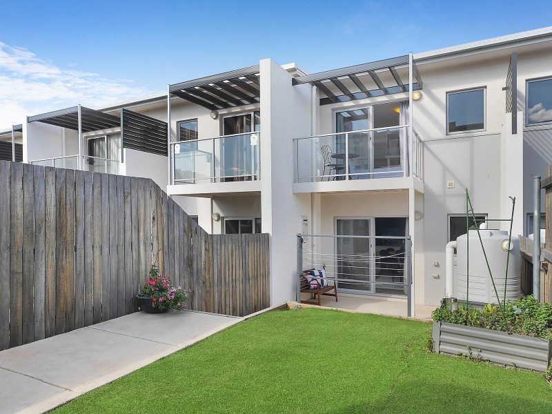 142/142 Mapleton Avenue, Harrison ACT 2914