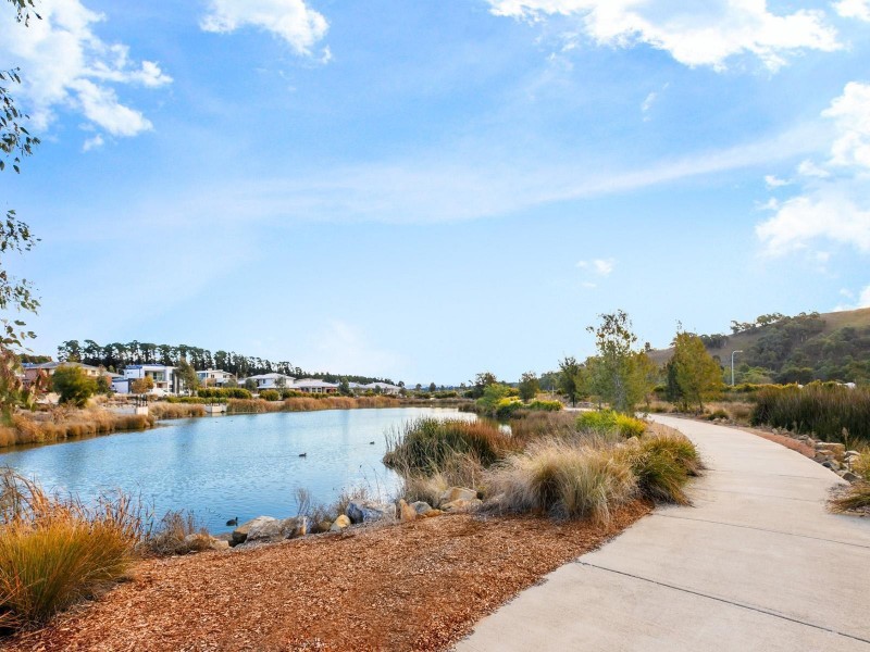 37/4 Thadoona Street, Crace ACT 2911