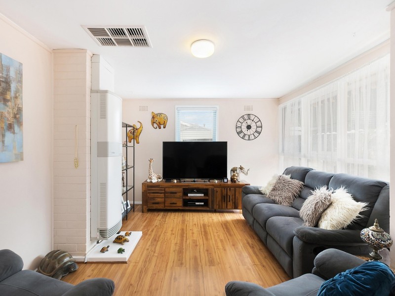 16 MacAdam Street, Page ACT 2614