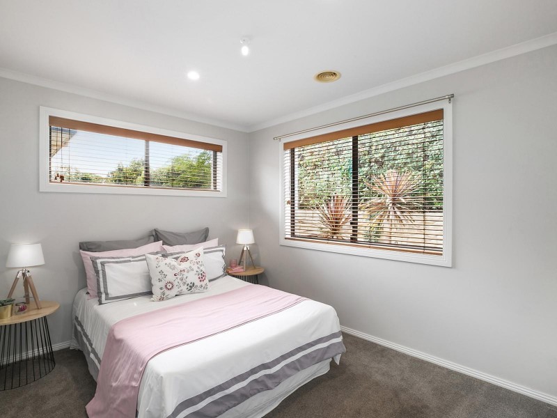 8 McHenry Street, Amaroo ACT 2914