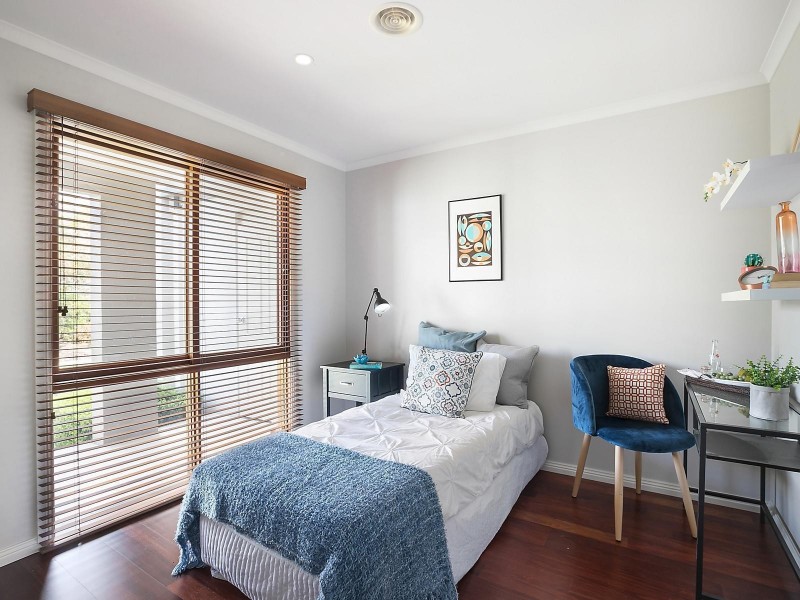 8 McHenry Street, Amaroo ACT 2914