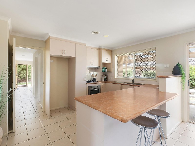 8 Ponsford Place, Nicholls ACT 2913