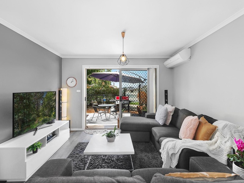 4/2 Neil Currie Street, Casey ACT 2913
