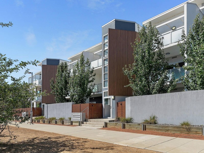 13/41 Clare Burton Crescent, Franklin ACT 2913