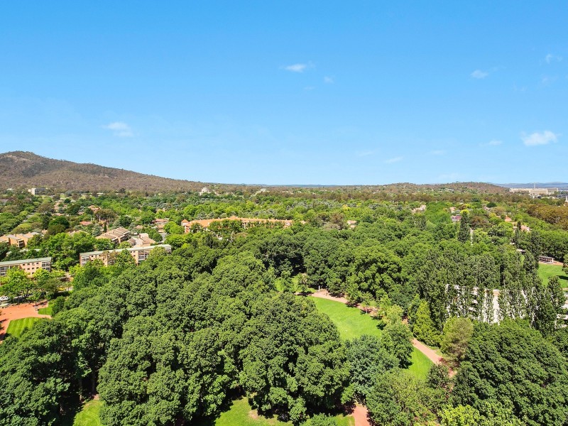 1119/240 Bunda Street, City ACT 2601