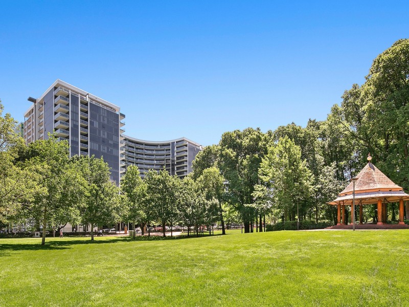 1119/240 Bunda Street, City ACT 2601