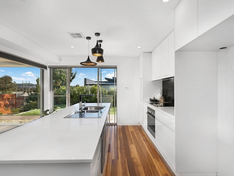 35 Keewong Street, Crace ACT 2911