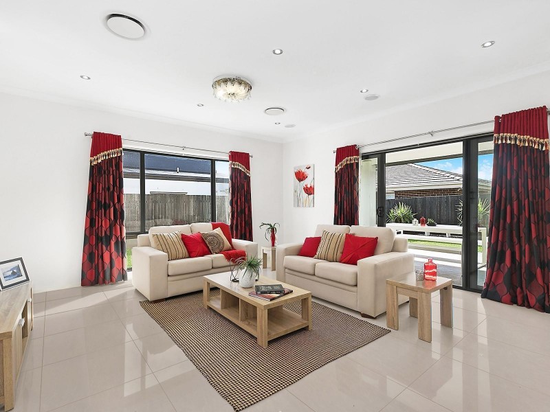17 Maranunga Crescent, Crace ACT 2911
