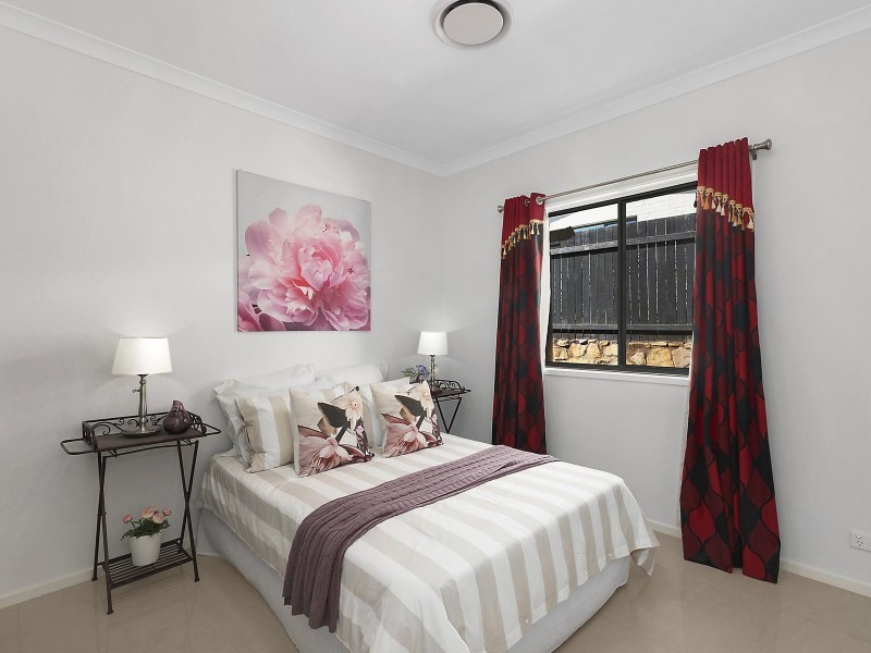 17 Maranunga Crescent, Crace ACT 2911