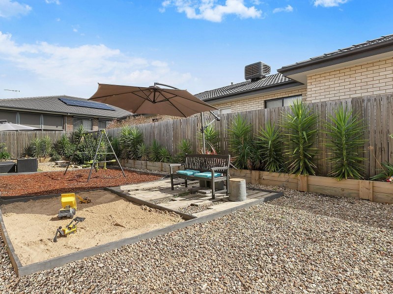 31 Djerrkura Street, Bonner ACT 2914