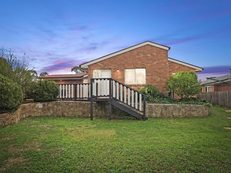 51 Bunduluk Crescent, Ngunnawal ACT 2913