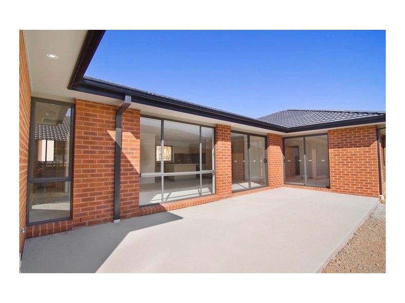 56  Overall Avenue, Casey ACT 2913