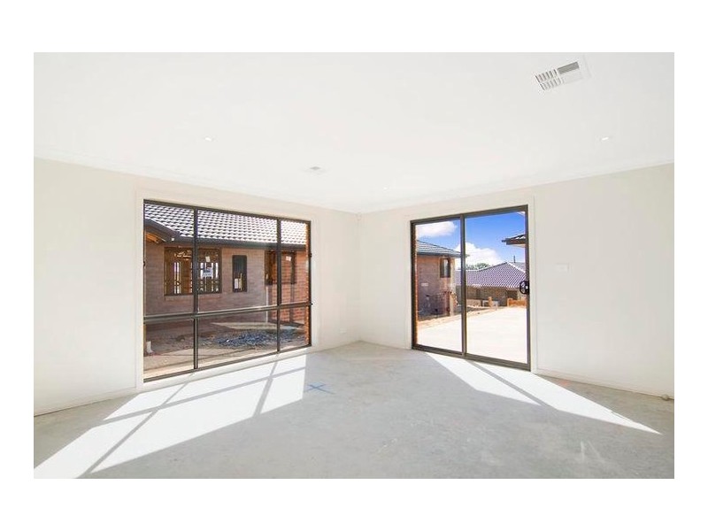 56  Overall Avenue, Casey ACT 2913