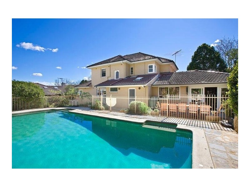 2 Greendale Avenue, Pymble NSW 2073