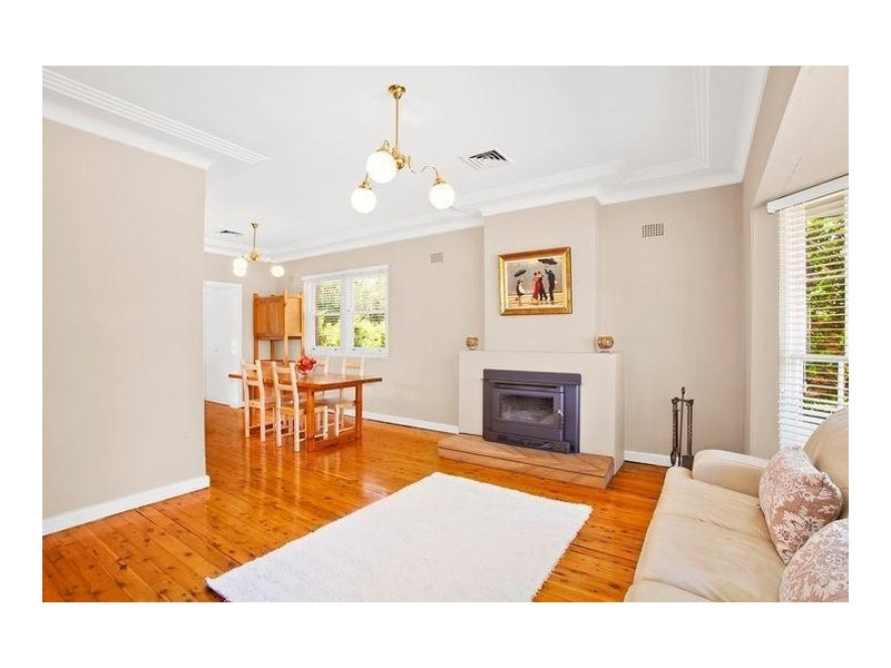 4 Iona Avenue, West Pymble NSW 2073