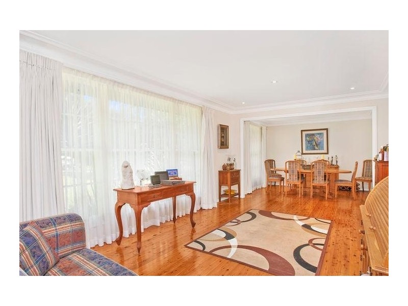 18 Lancaster Avenue, St Ives NSW 2075