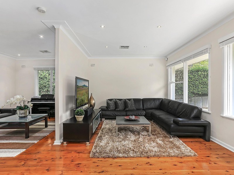 5 Boongil Street, West Pymble NSW 2073