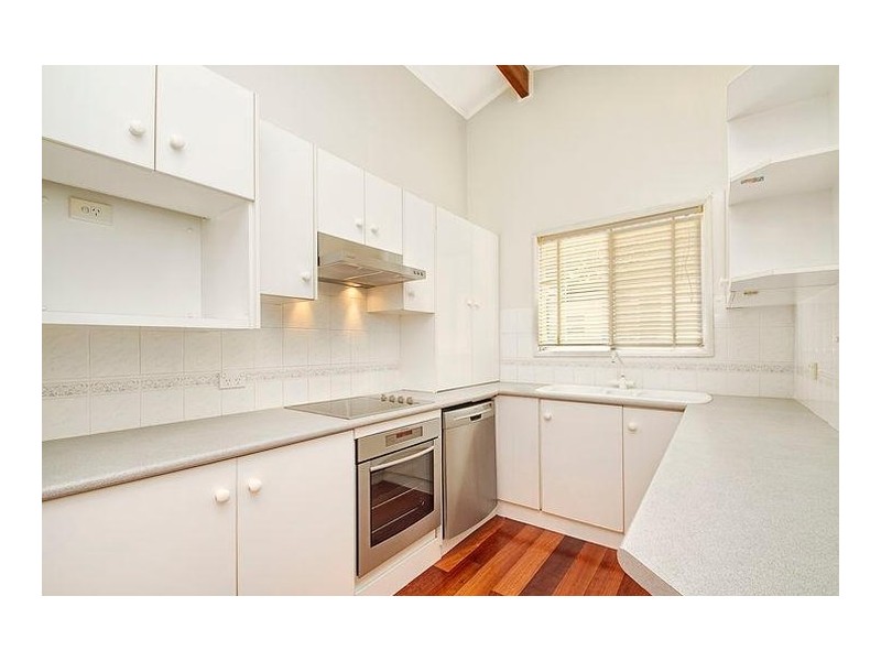 8 Gloucester Avenue, West Pymble NSW 2073