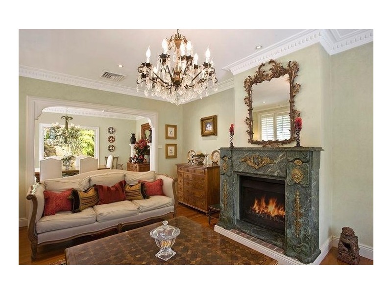 10 St Andrews Drive, Pymble NSW 2073