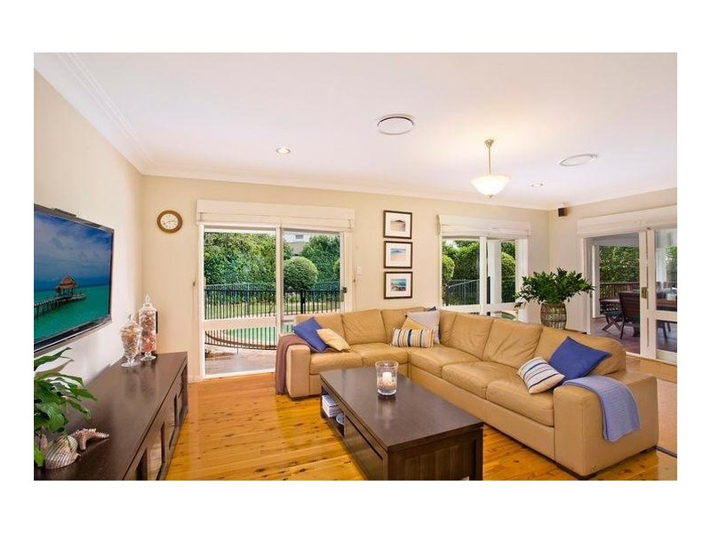 6 Garrick Road, St Ives NSW 2075