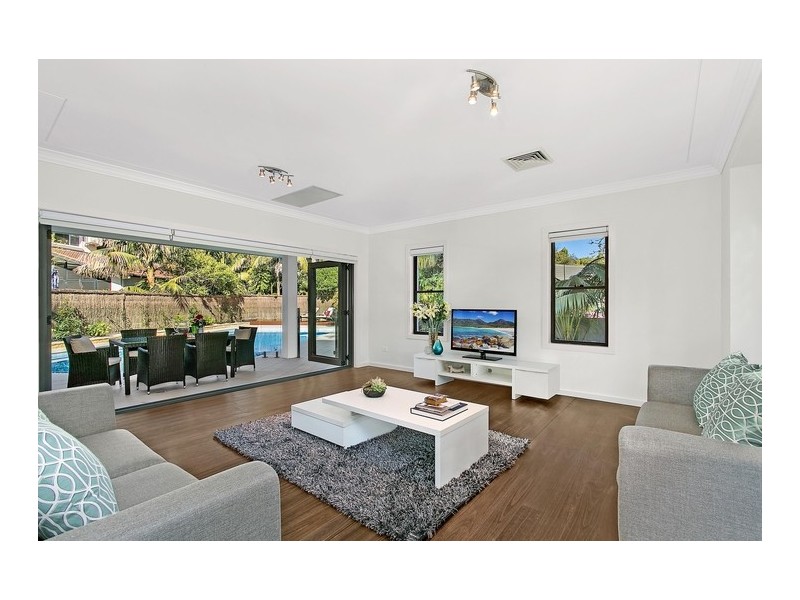 6 Jefferson Avenue, St Ives NSW 2075