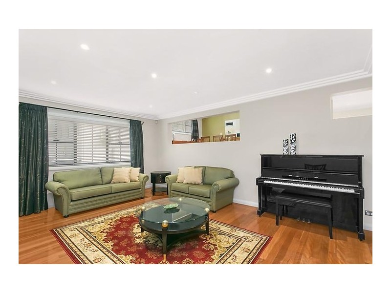 37 Livingstone Avenue, Pymble NSW 2073