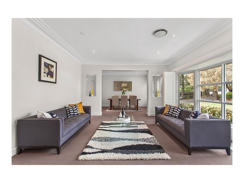 16 Warrabina Avenue, St Ives NSW 2075