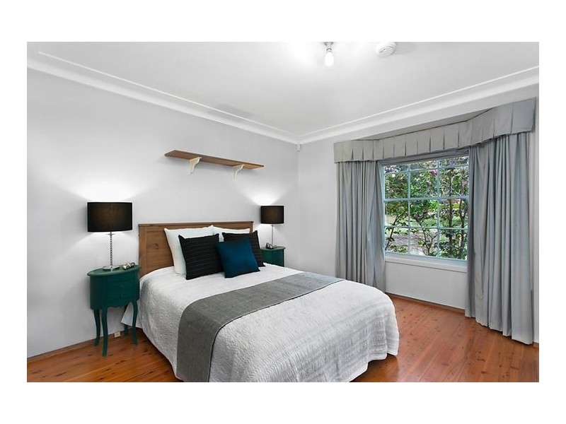 3 Leonora Avenue, St Ives NSW 2075