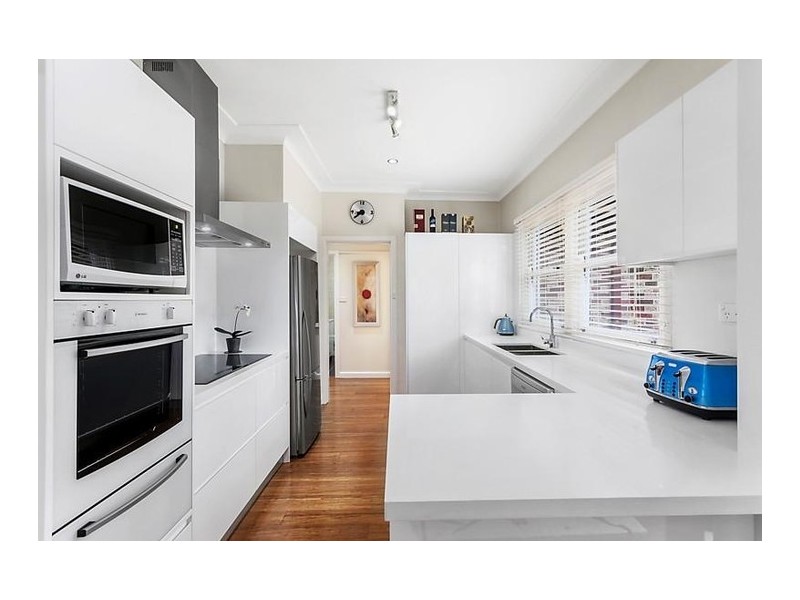 1 Kamilaroy Road, West Pymble NSW 2073