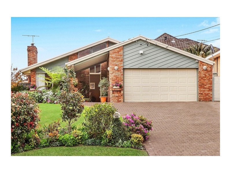 130 Collins Road, St Ives NSW 2075