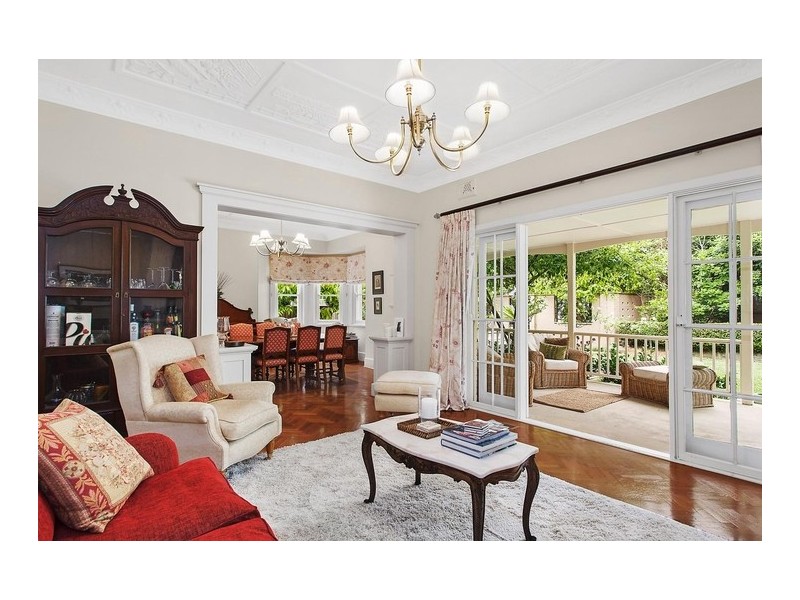 9 Eulbertie Avenue, Warrawee NSW 2074